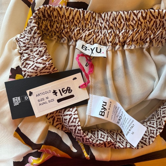 NWT - B-YU - Palazzo Pants - Size Medium - Made in Italy - Picture 13 of 15